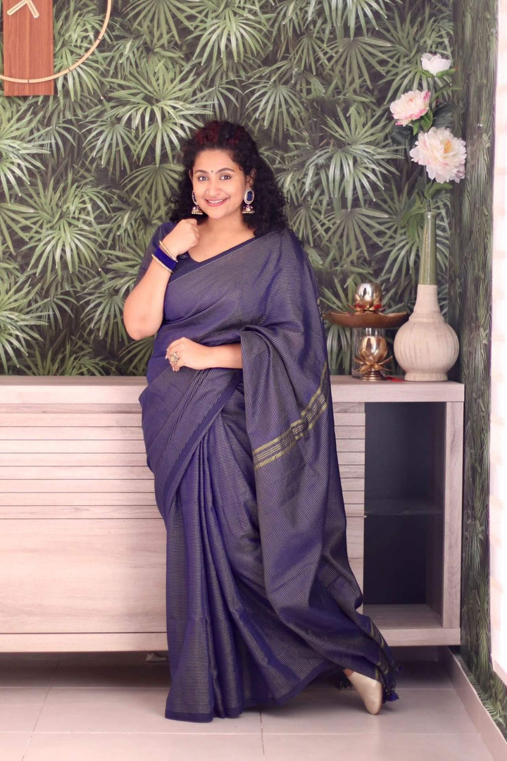 Rangdhaaga Navy Blue Zari lining saree