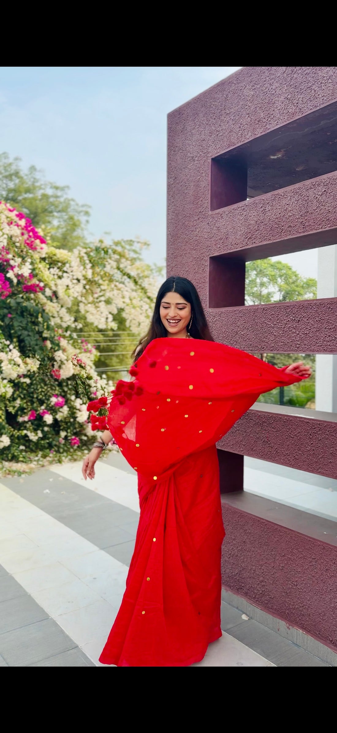 Rangdhaaga Red Sequence Cotton Saree