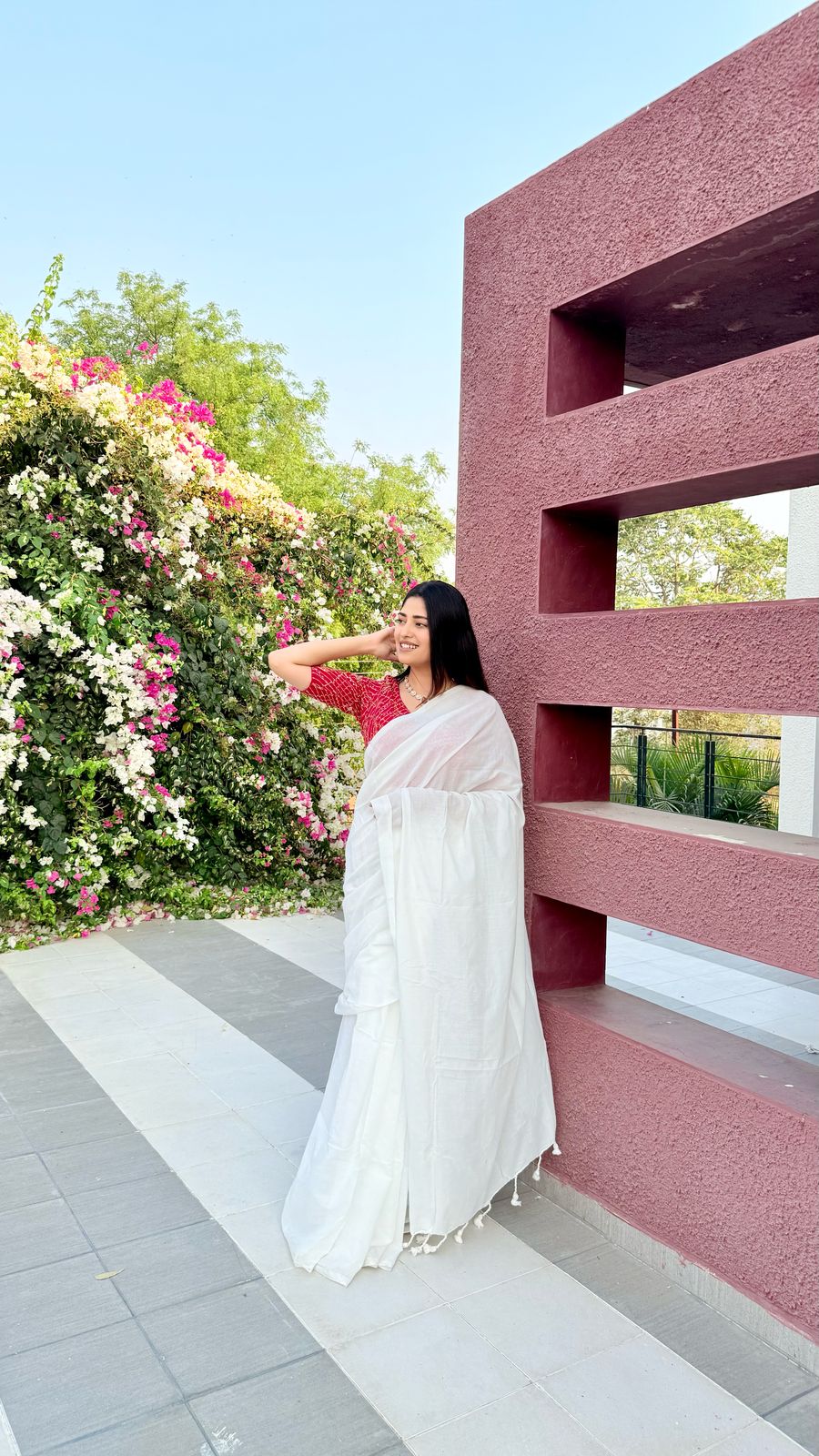 Rangdhaaga White Cotton Saree