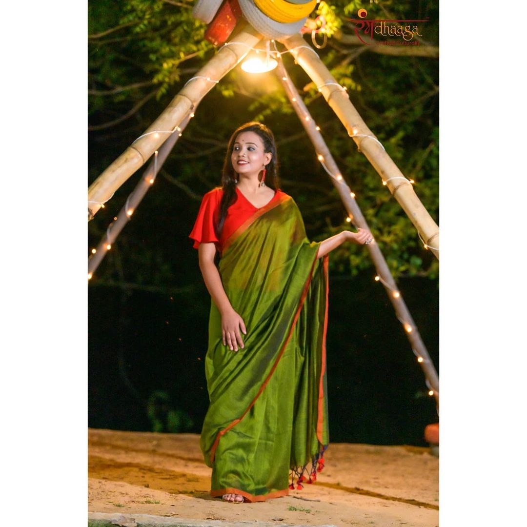 Rangdhaaga green with red contrast border cotton saree