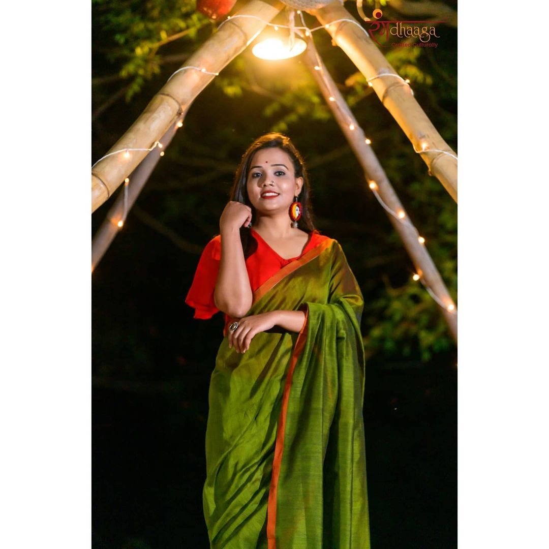 Rangdhaaga green with red contrast border cotton saree