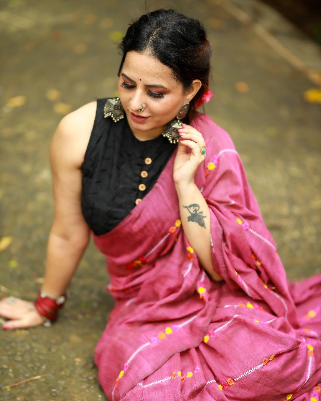 Rangdhaaga purple embroidery cotton saree