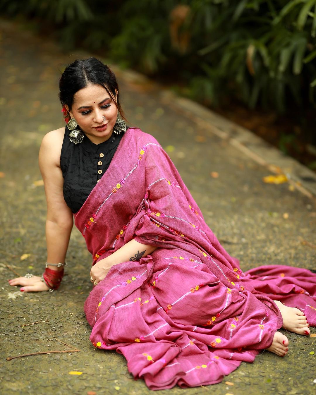 Rangdhaaga purple embroidery cotton saree