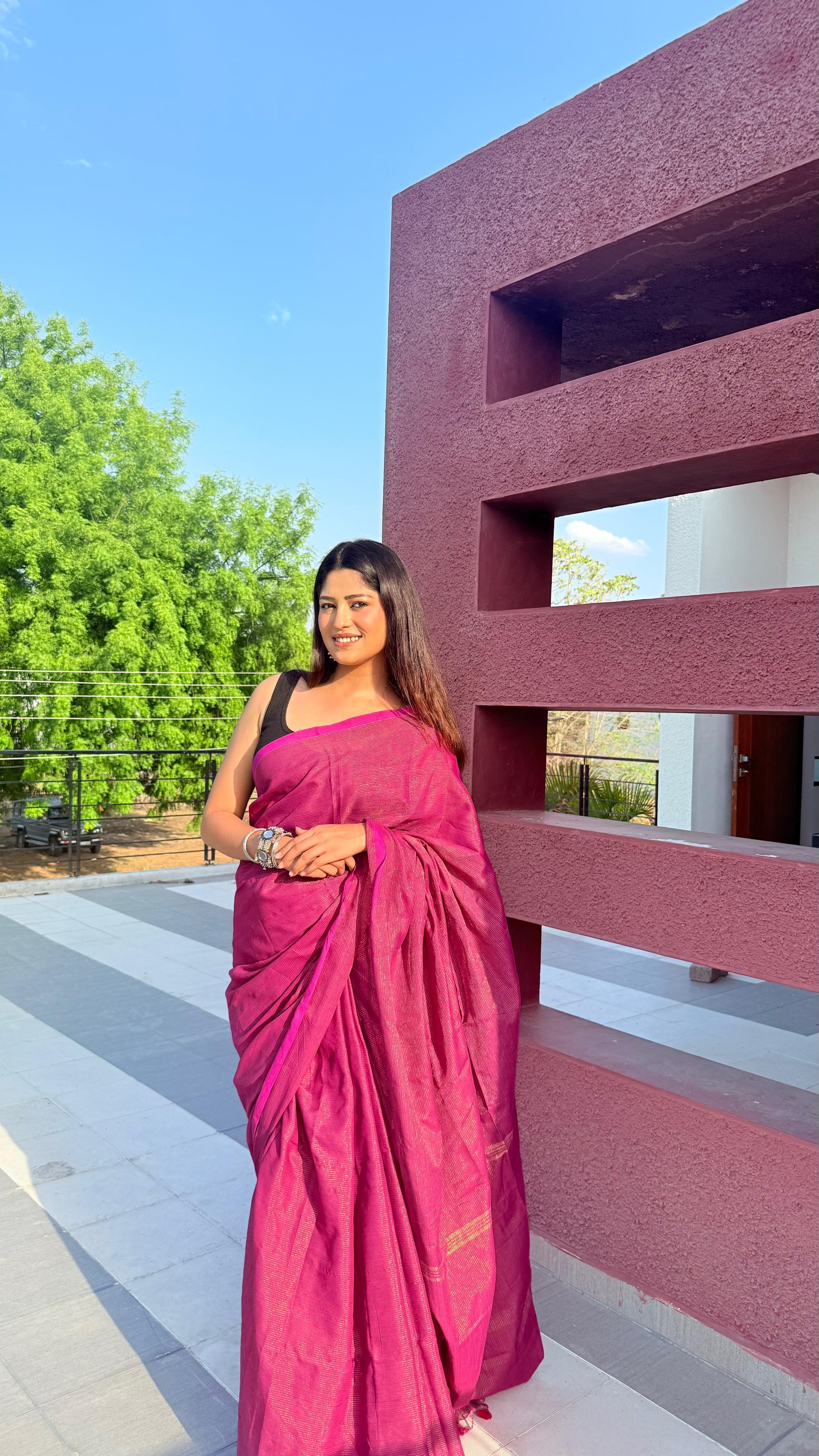 Rangdhaaga Magenta mini Zari Lining Cotton Saree