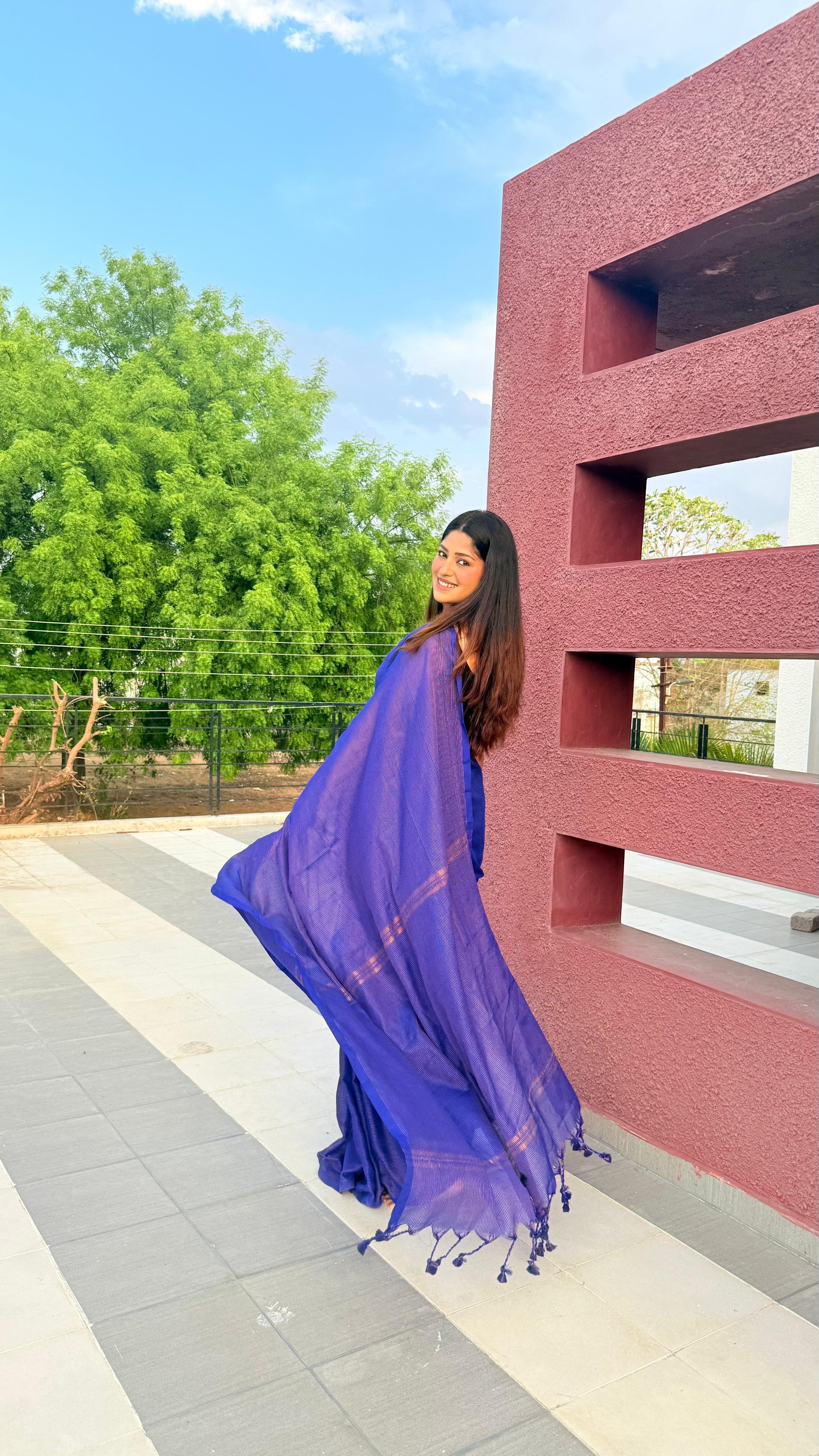 Rangdhaaga Royal Blue Mini Zari Lining Cotton Saree