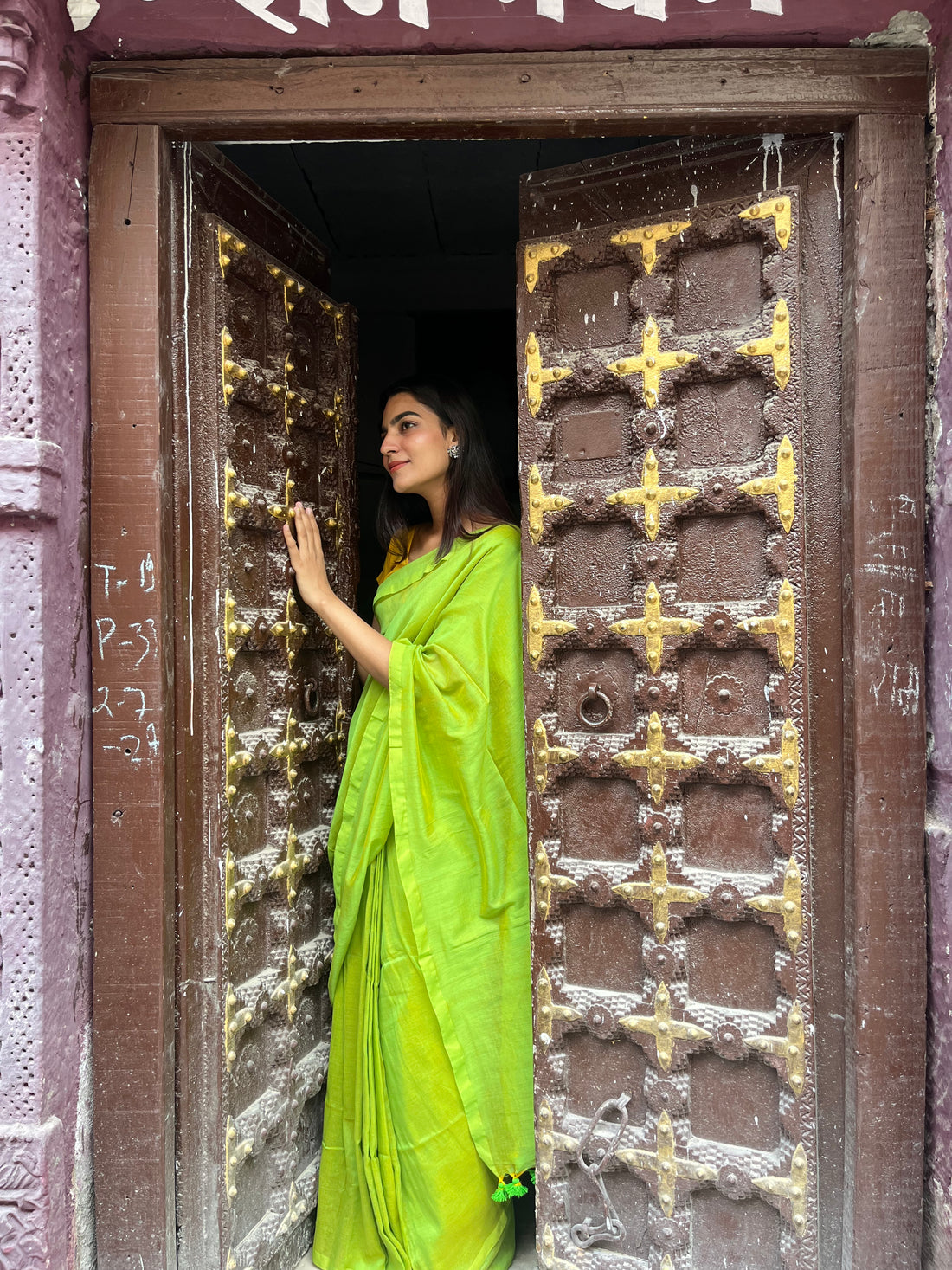 RangDhaaga parrot green cotton Saree