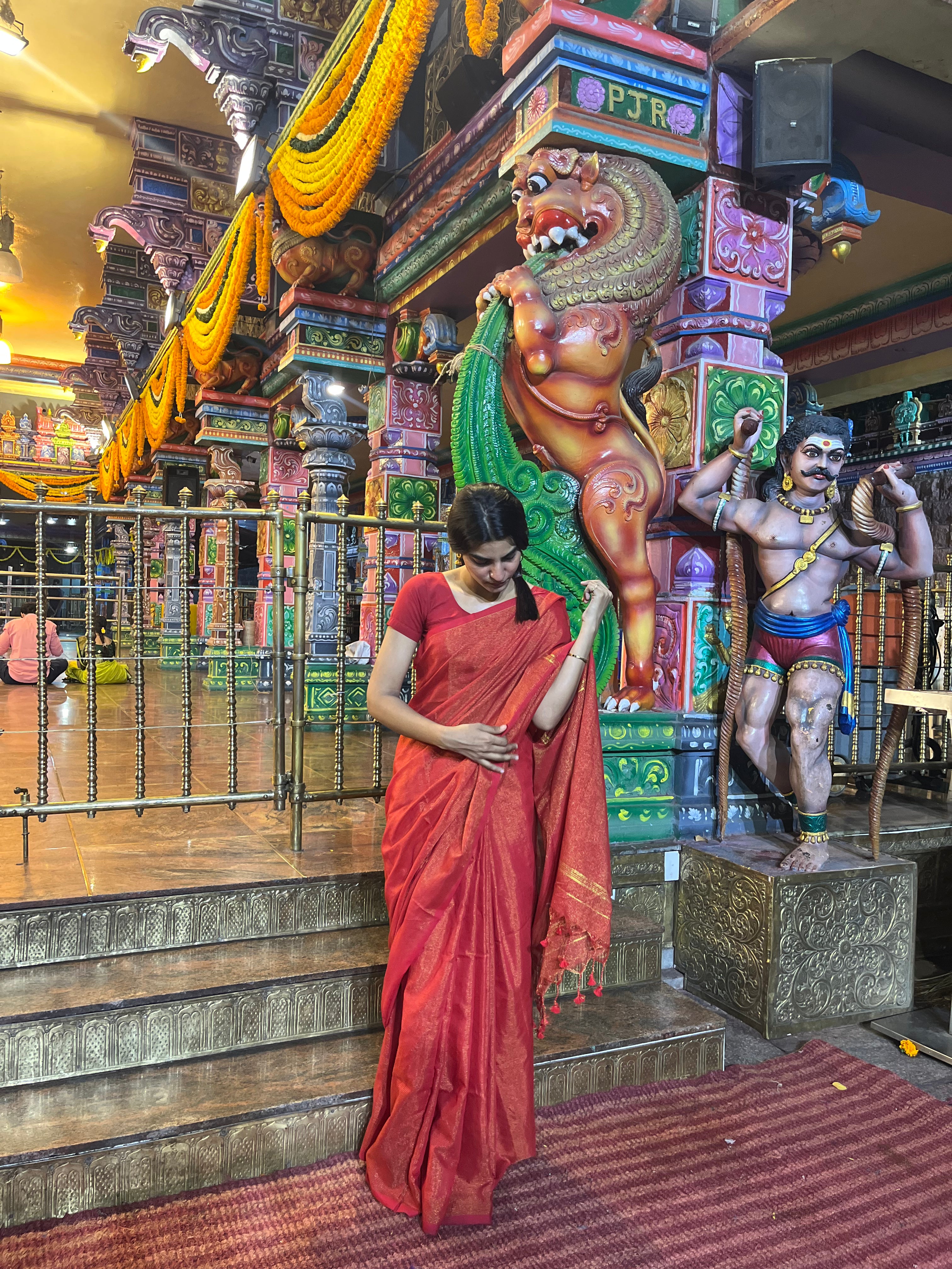 Rangdhaaga Red Mini Zari Lining Cotton Saree