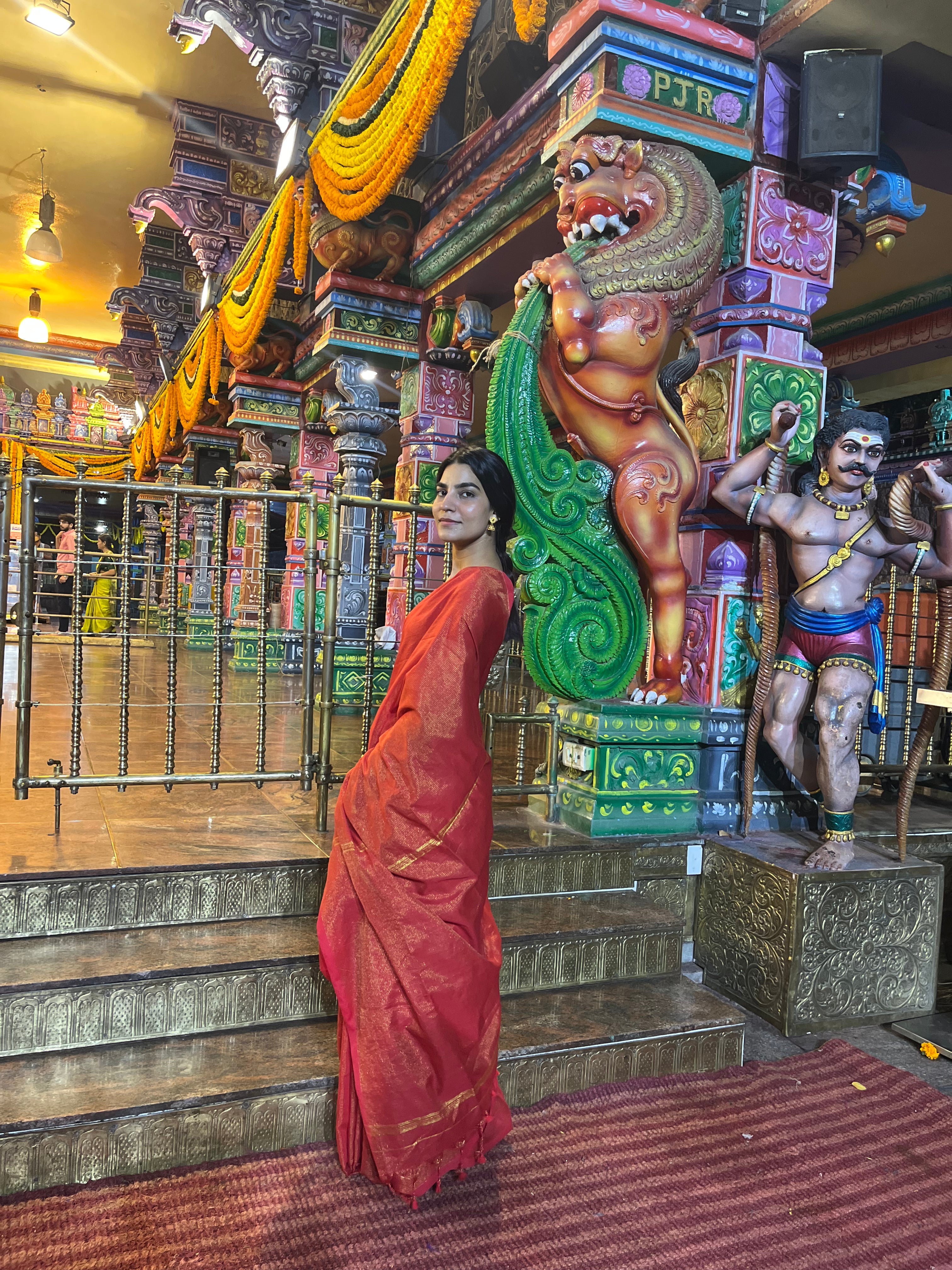 Rangdhaaga Red Mini Zari Lining Cotton Saree