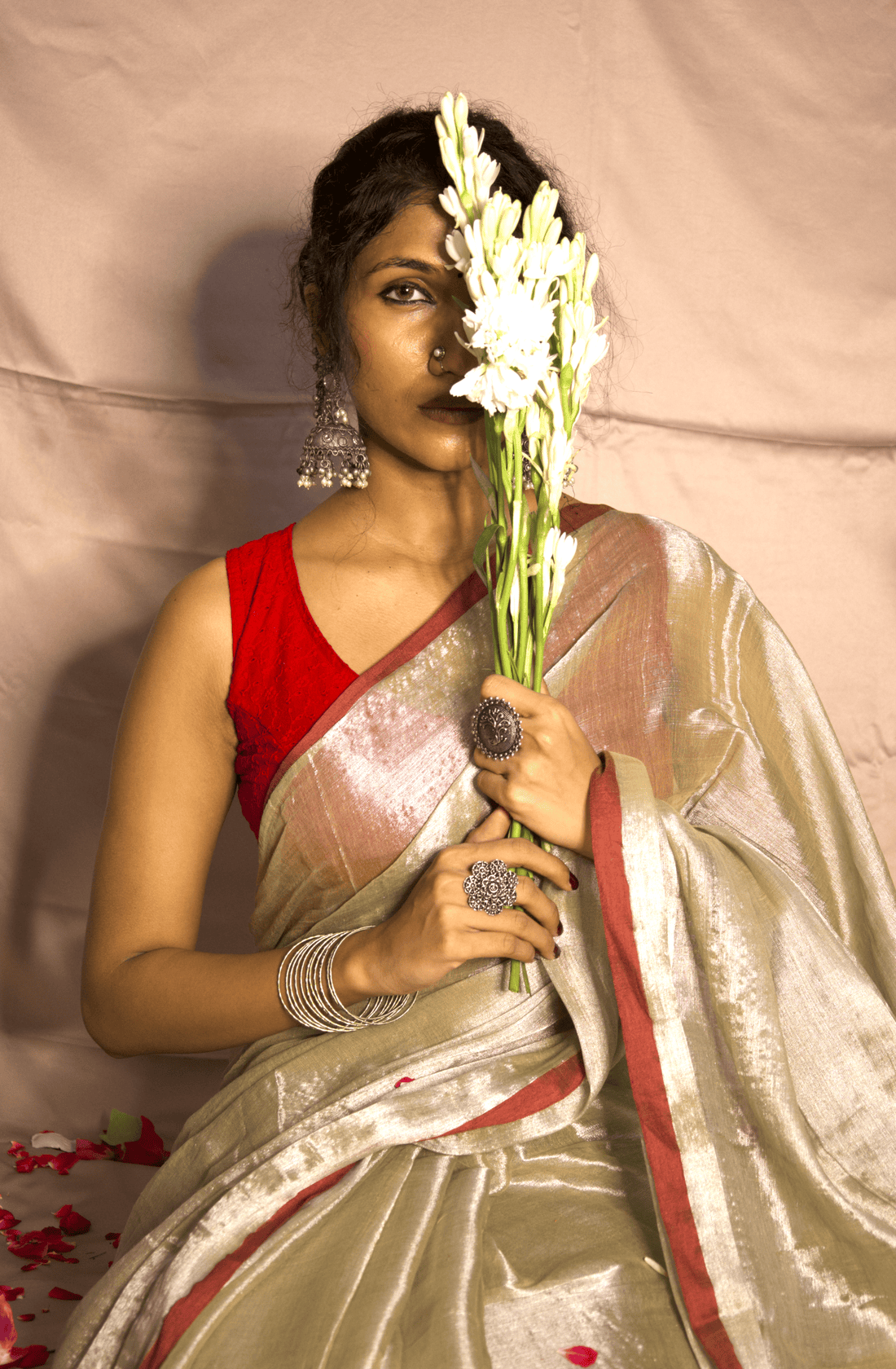 RangDhaaga Rose Gold With Red Border Raga Tissue Saree