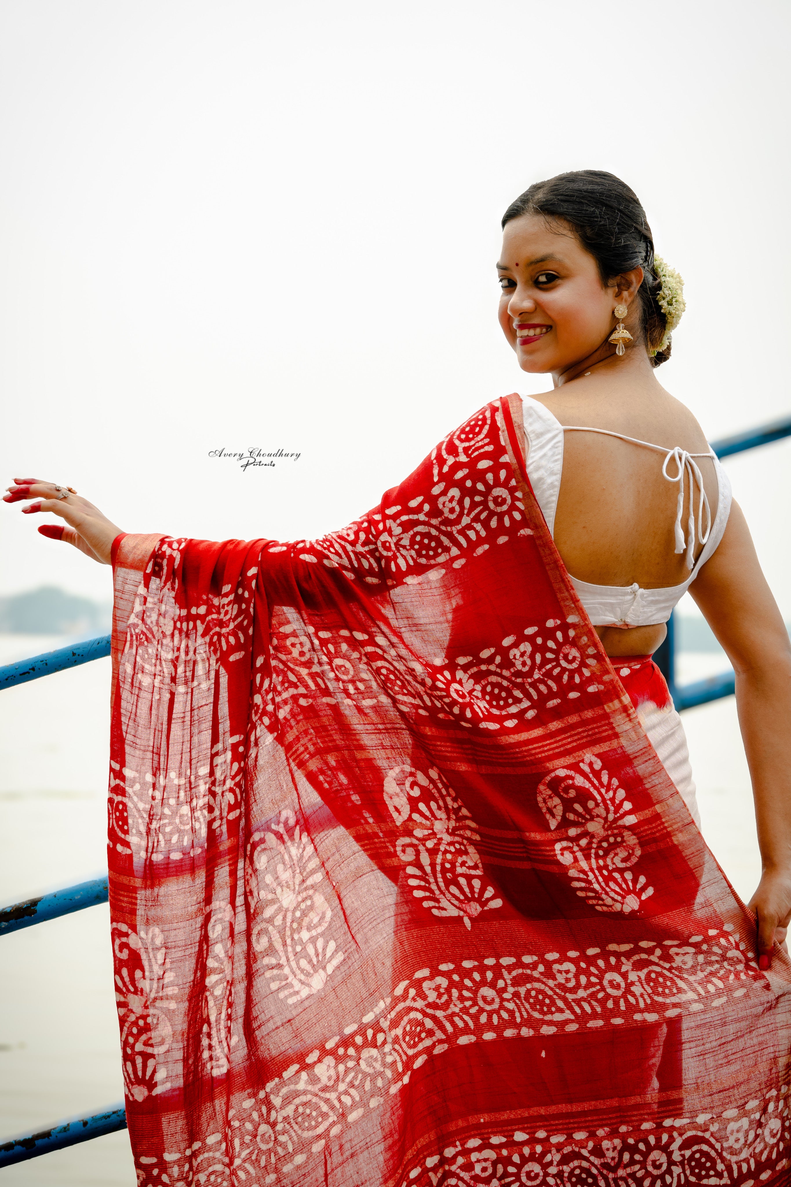 Rangdhaaga Red with off-white Batik print Linen Saree