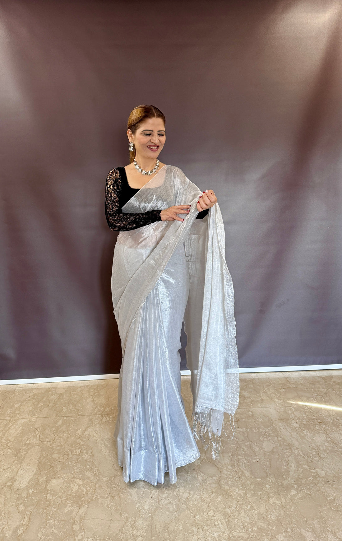 RangDhaaga White Raga Tissue Saree