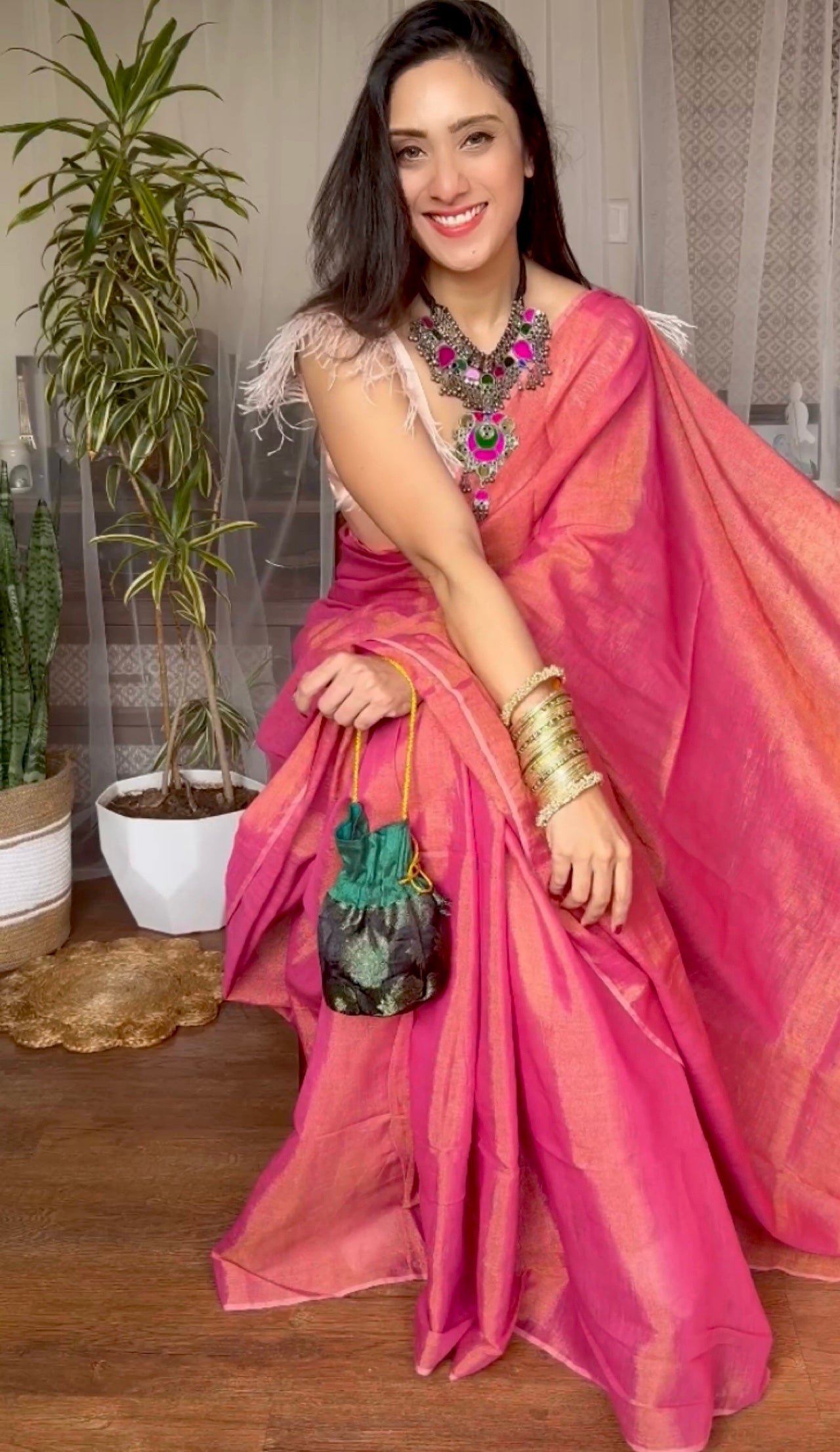 Rangdhaaga pink With golden dual tone tissue Linen Saree