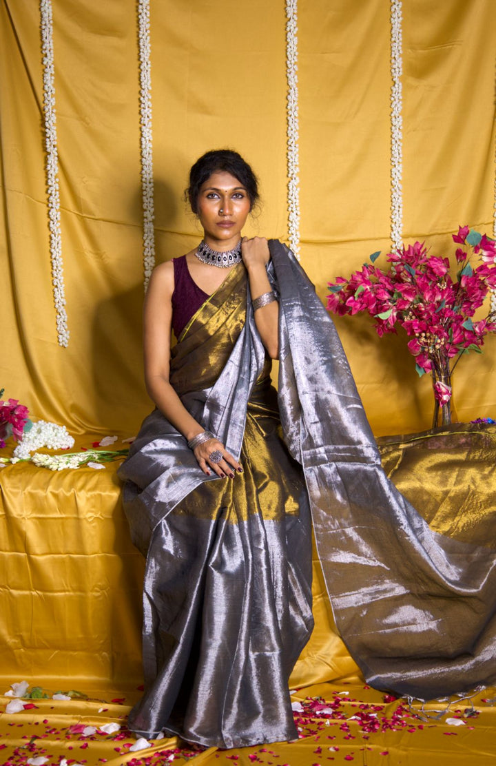 Rangdhaaga Golden and Silver raga tissue saree