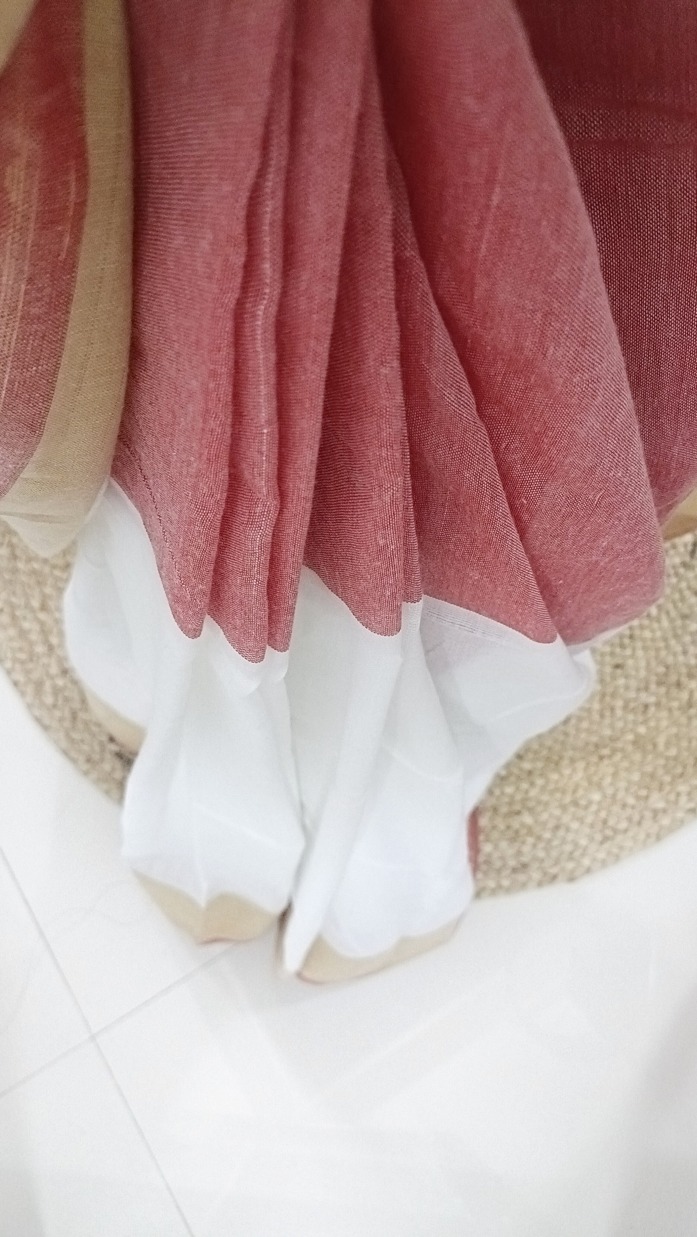 Rangdhaaga White with pink Linen cotton Saree with golden pink Border